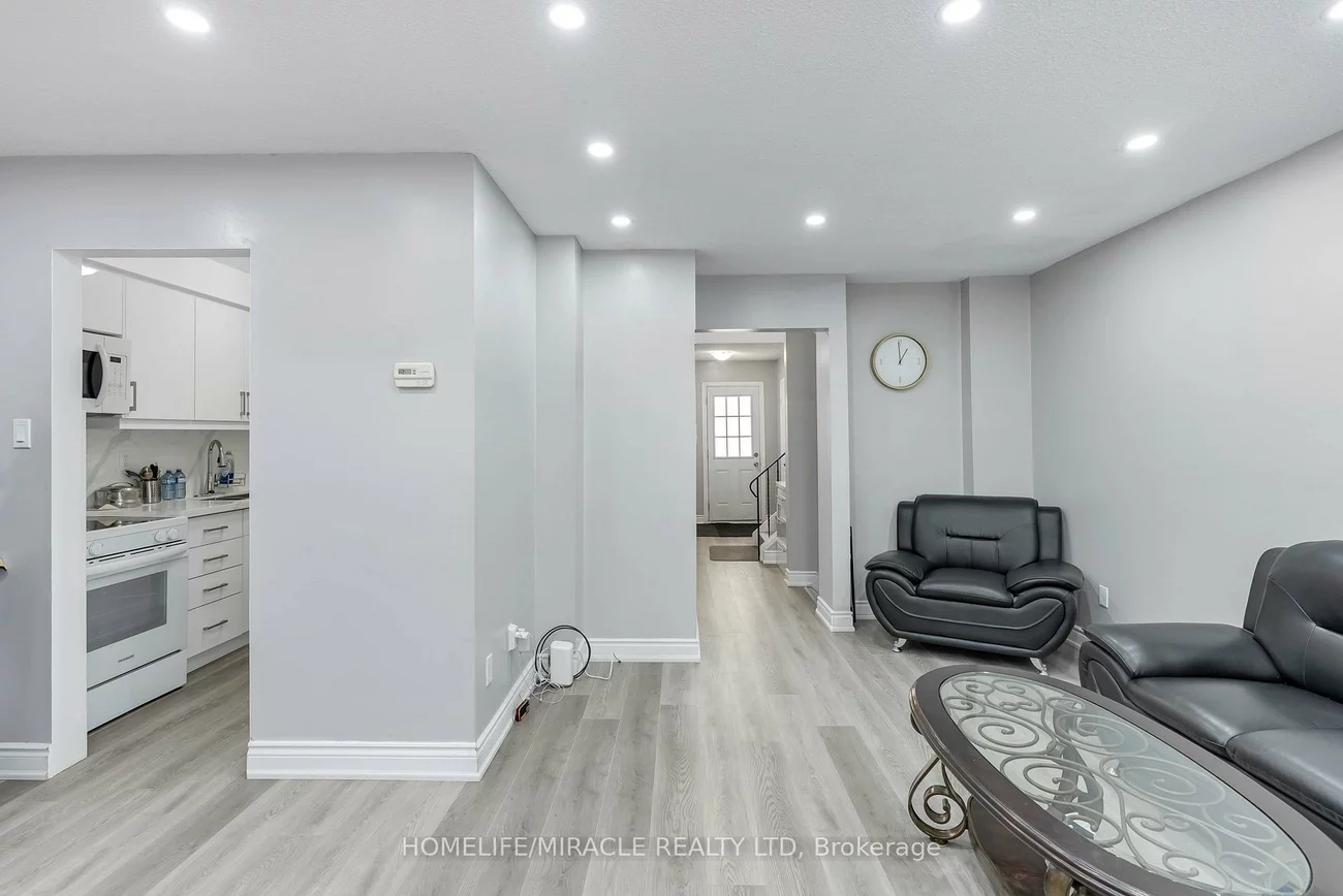 156, Enderby, Southgate, Brampton