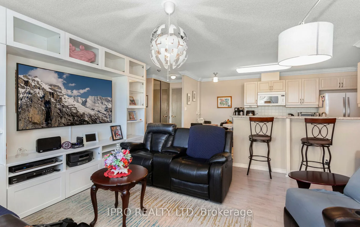 10, Dayspring, Goreway Drive Corridor, Brampton