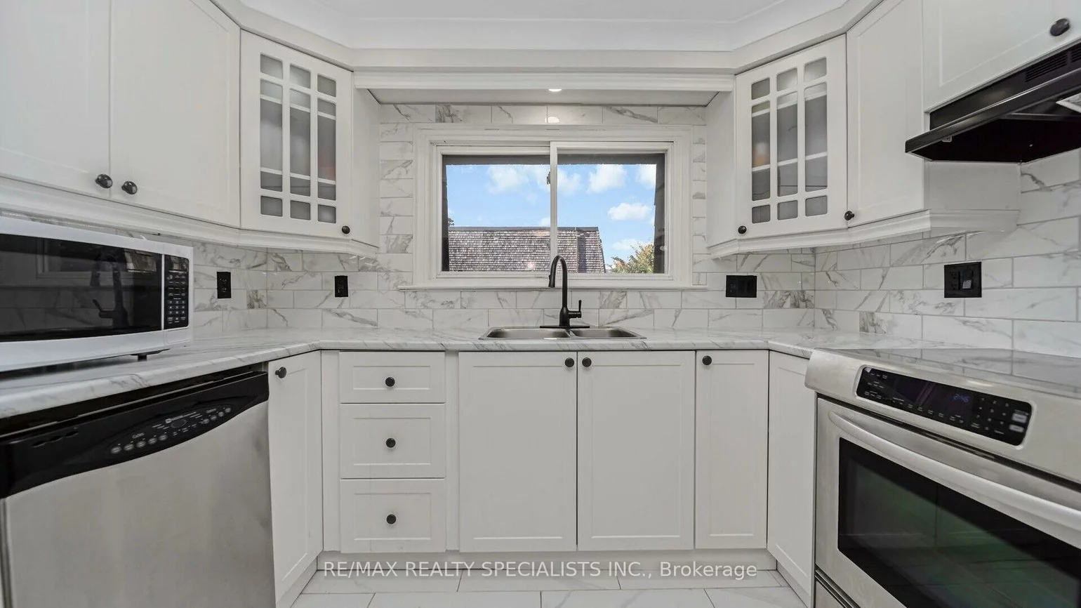 31, Briar, Avondale, Brampton