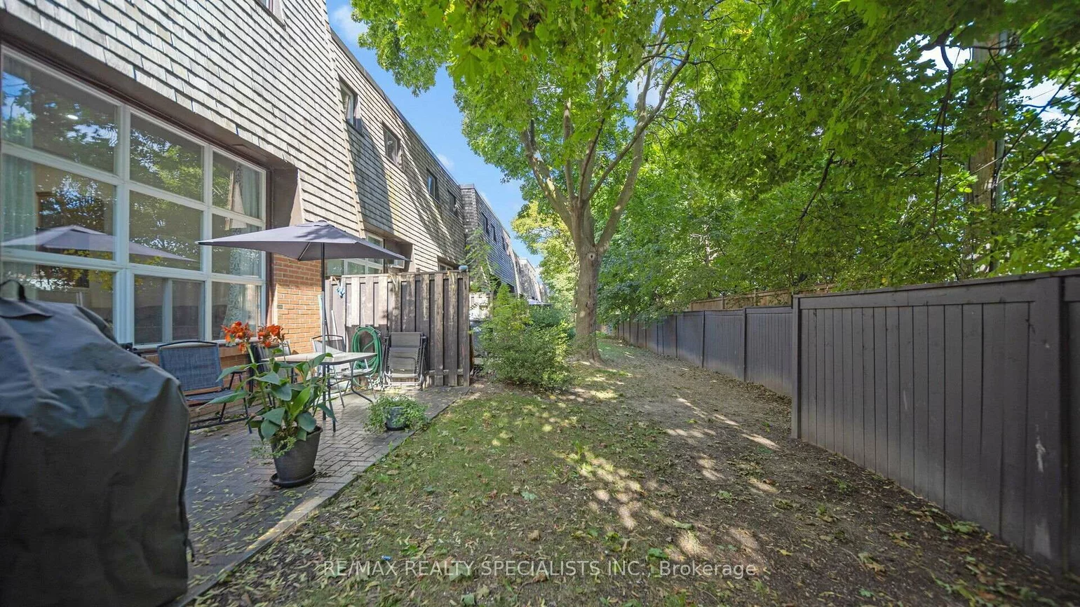 31, Briar, Avondale, Brampton