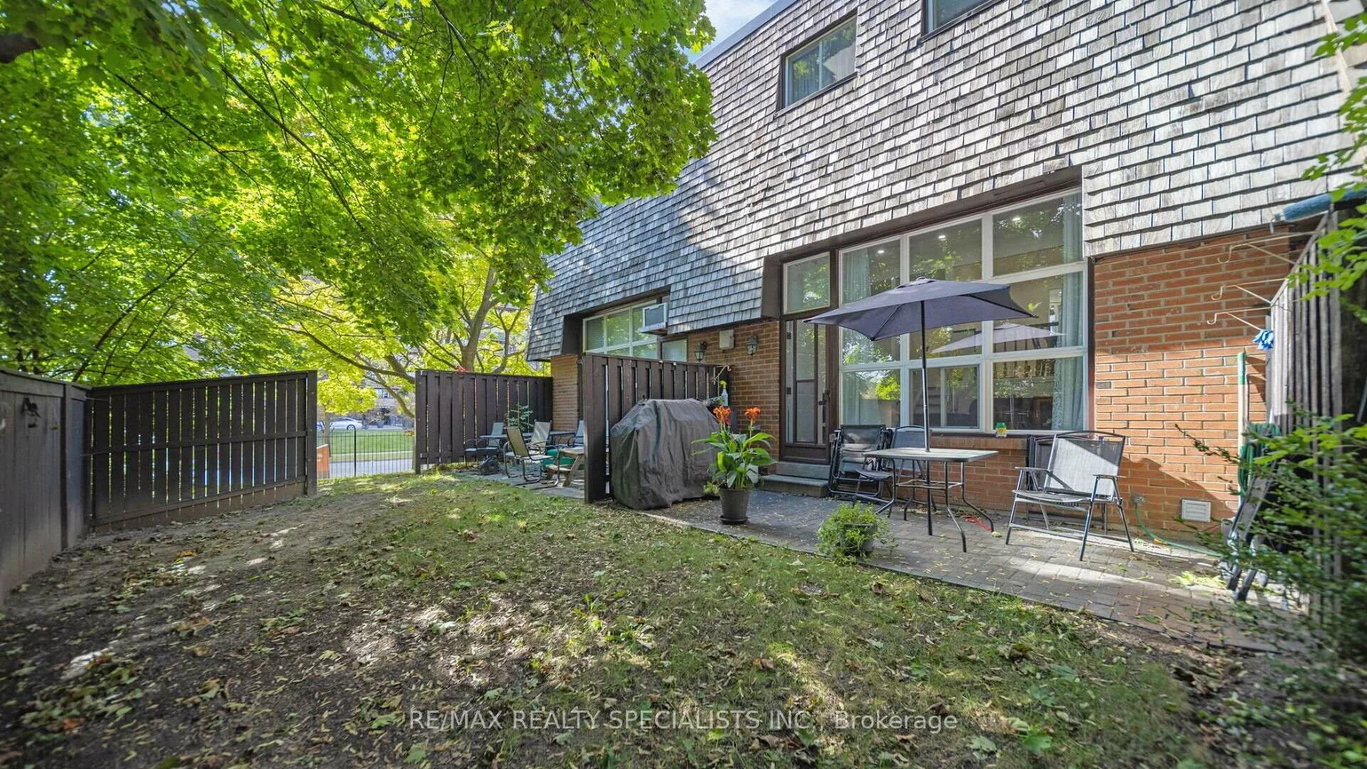 31, Briar, Avondale, Brampton