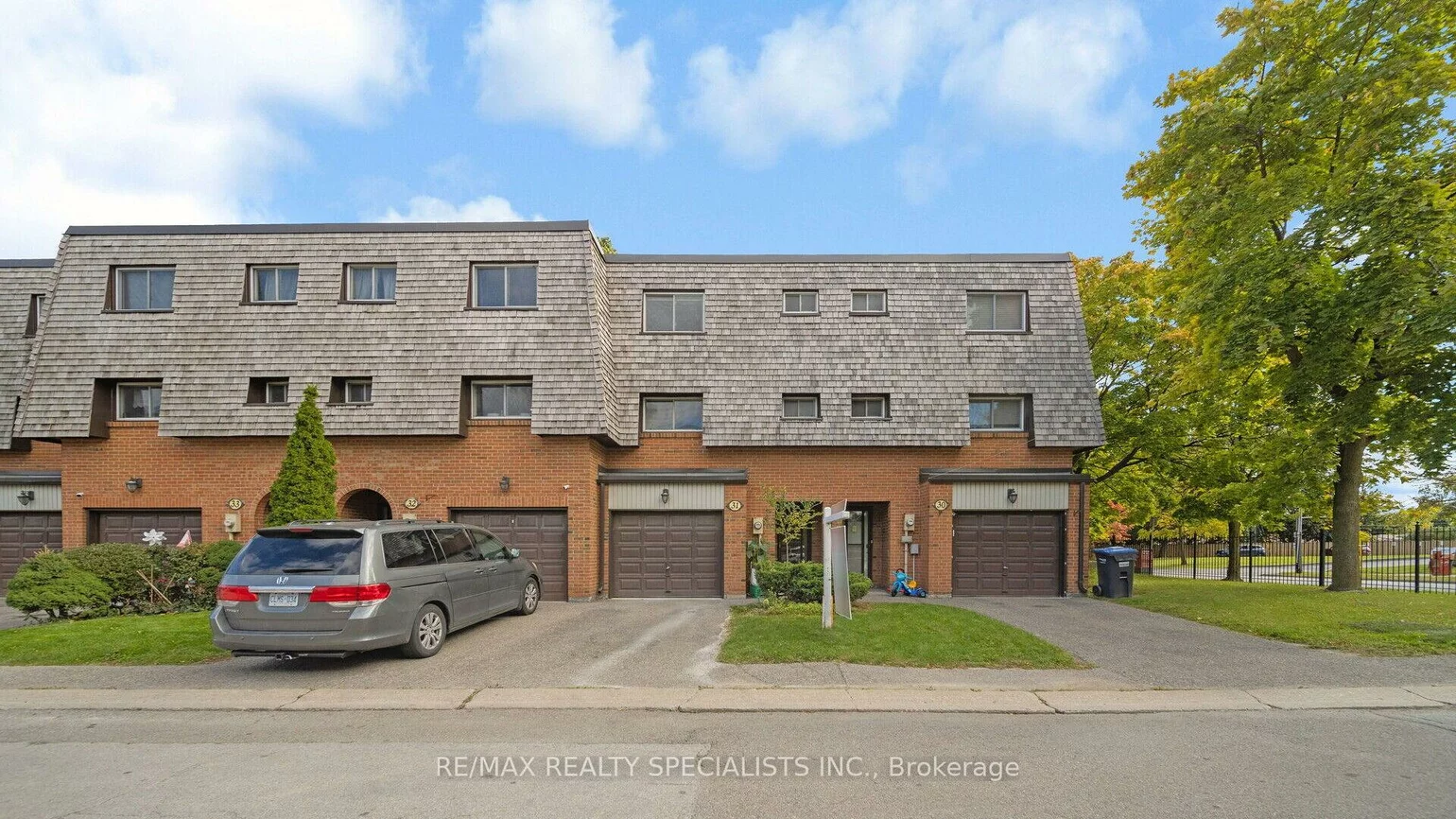 31, Briar, Avondale, Brampton
