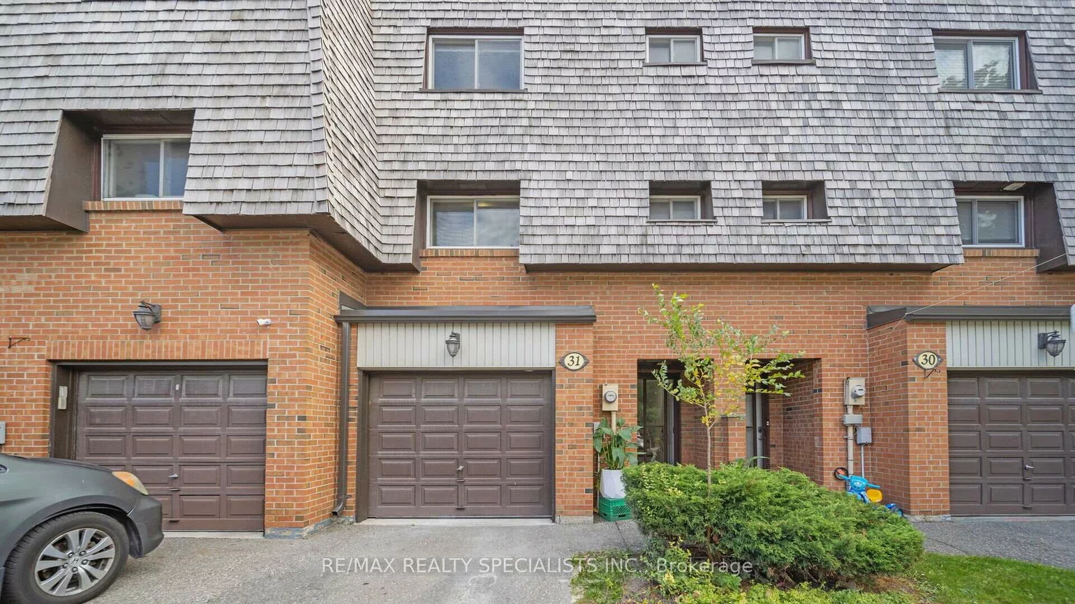 31, Briar, Avondale, Brampton