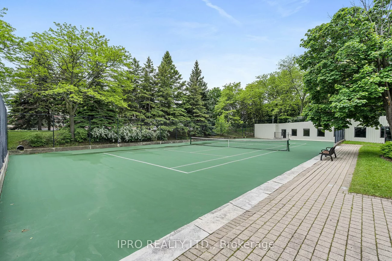 22, Hanover, Queen Street Corridor, Brampton