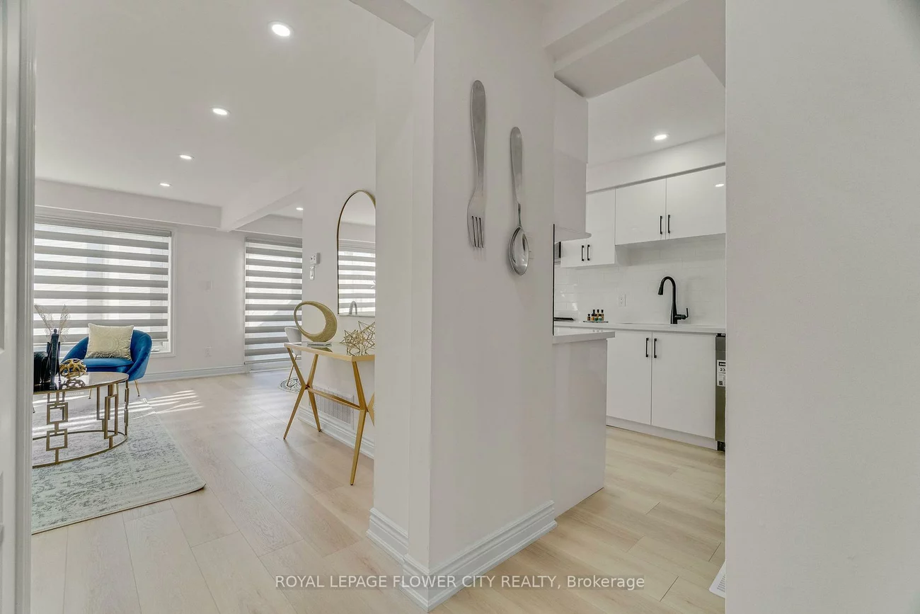 73, CARISBROOKE, Central Park, Brampton