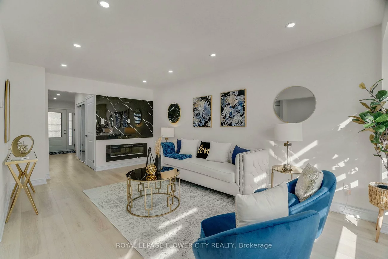 73, CARISBROOKE, Central Park, Brampton
