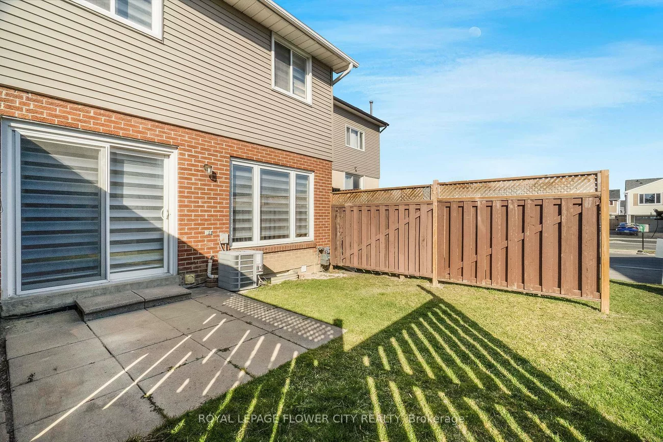 73, CARISBROOKE, Central Park, Brampton