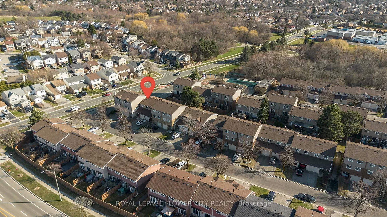 73, CARISBROOKE, Central Park, Brampton