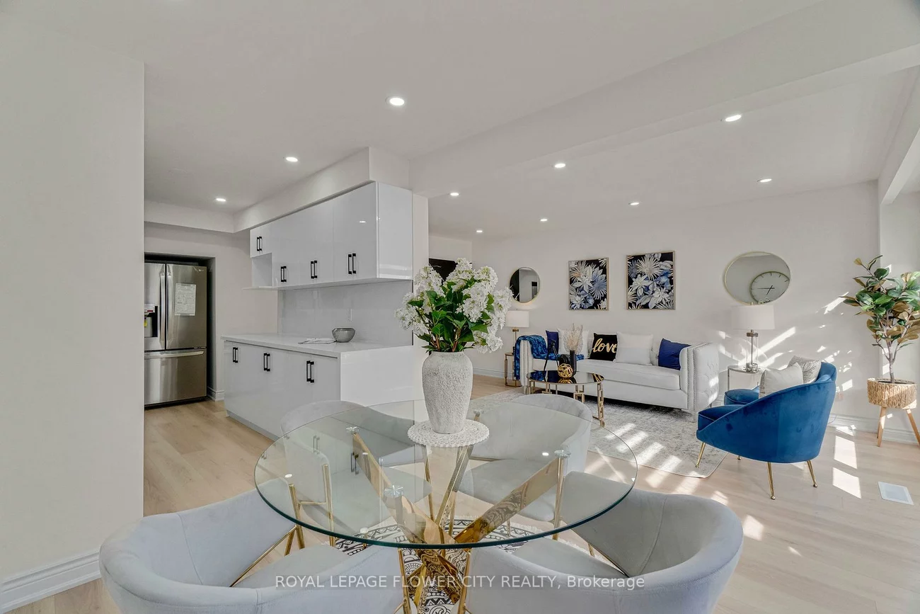 73, CARISBROOKE, Central Park, Brampton