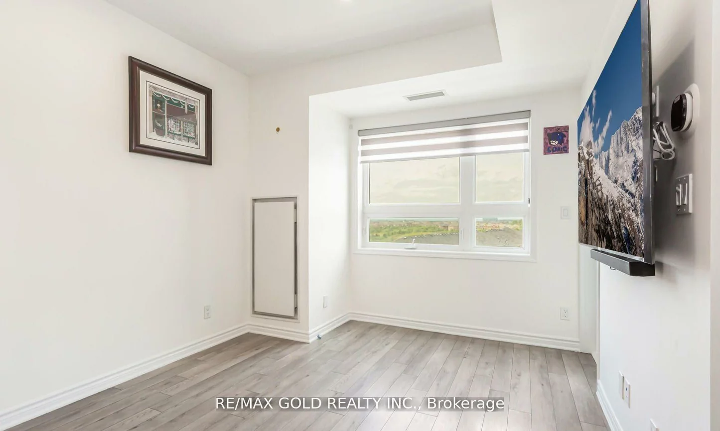 200, Lagerfeld, Northwest Brampton, Brampton