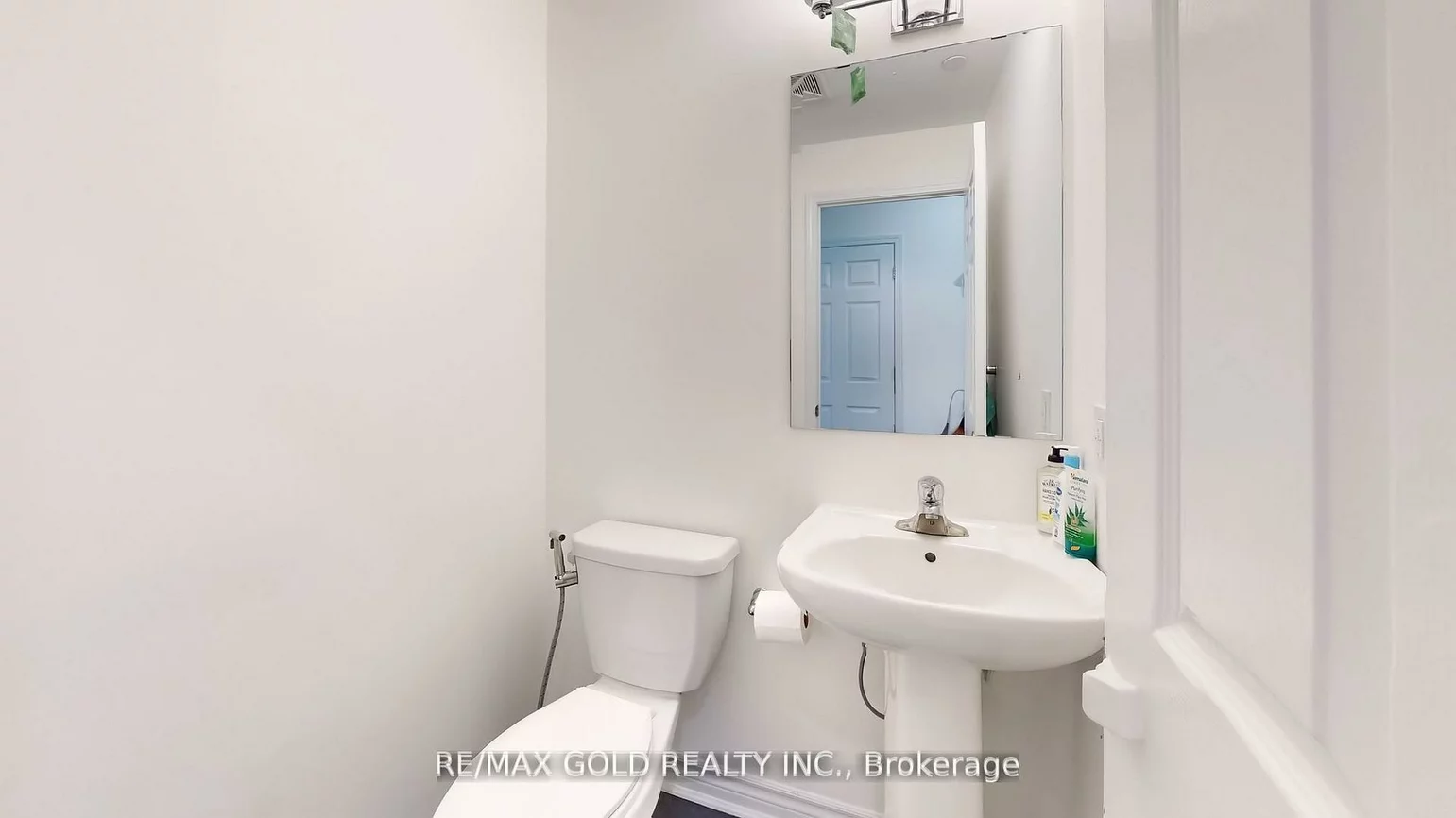 200, Lagerfeld, Northwest Brampton, Brampton