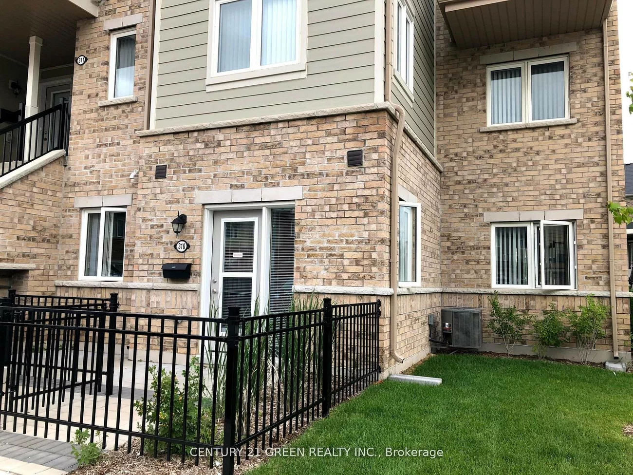 250, Sunny Meadow, Sandringham-Wellington, Brampton