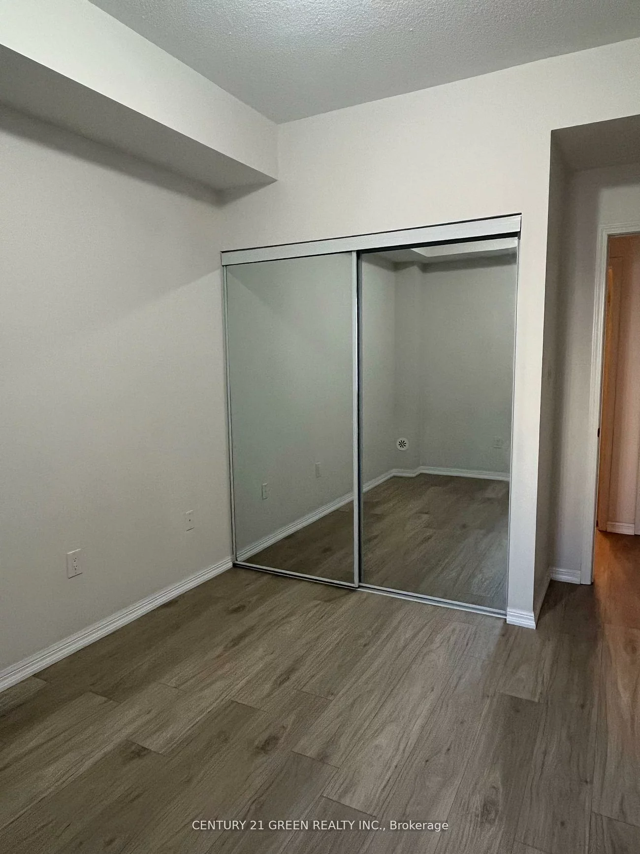 250, Sunny Meadow, Sandringham-Wellington, Brampton