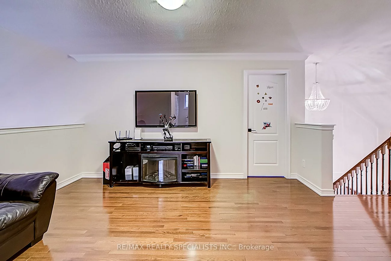 14, Alamode, Sandringham-Wellington, Brampton