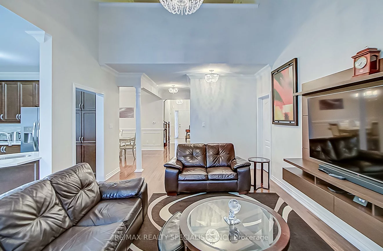 14, Alamode, Sandringham-Wellington, Brampton