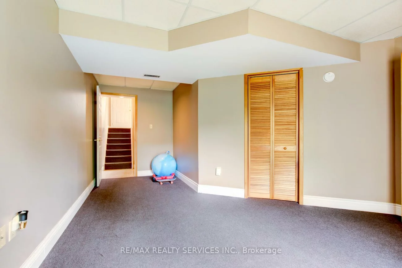 47, Lincoln, Bramalea West Industrial, Brampton