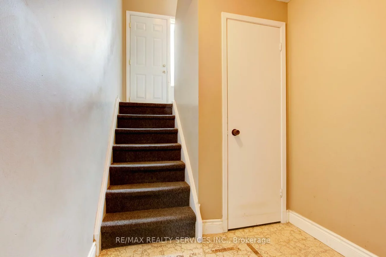 47, Lincoln, Bramalea West Industrial, Brampton