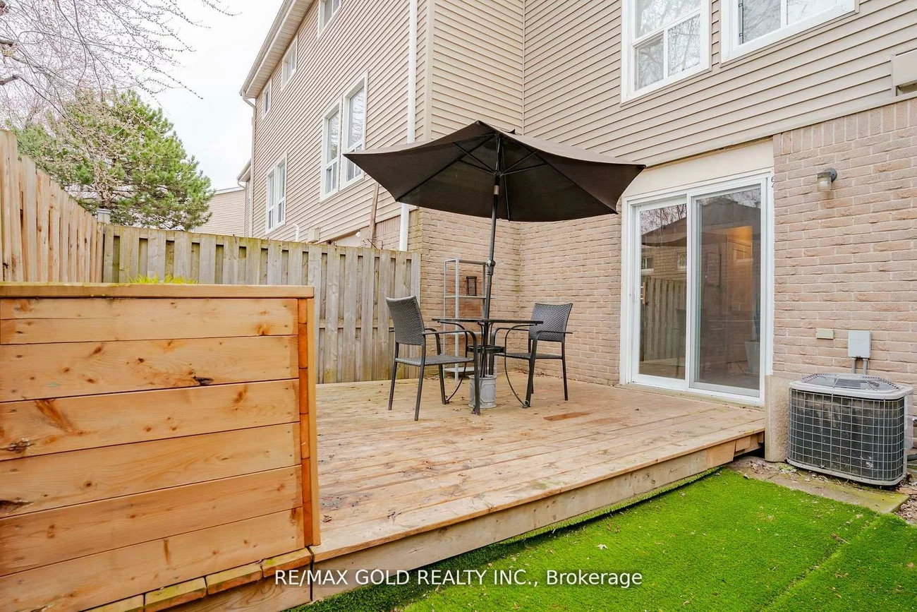64, Enmount, Southgate, Brampton