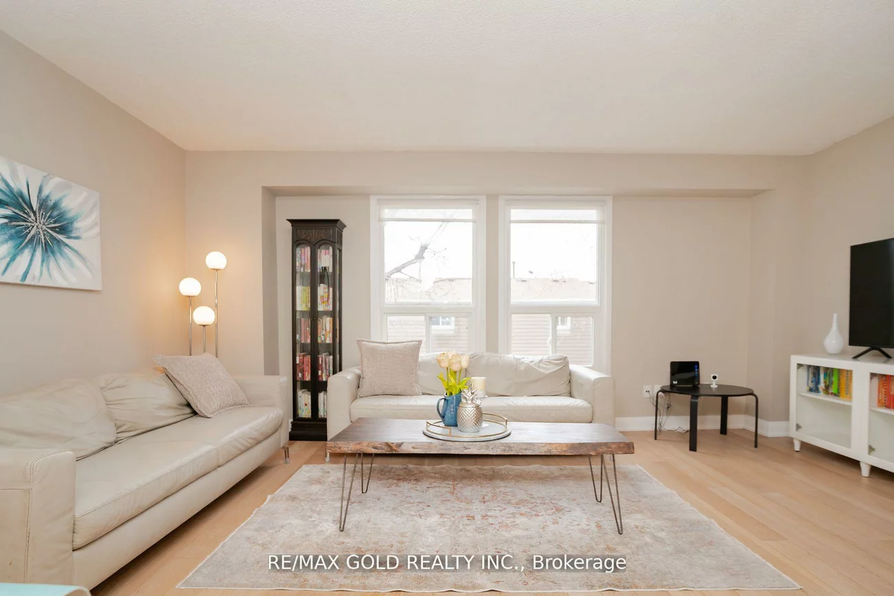 64, Enmount, Southgate, Brampton