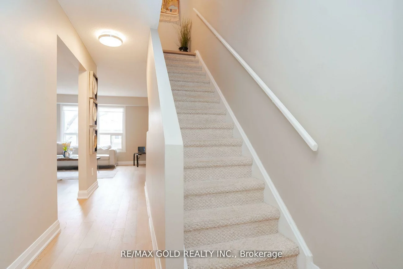 64, Enmount, Southgate, Brampton