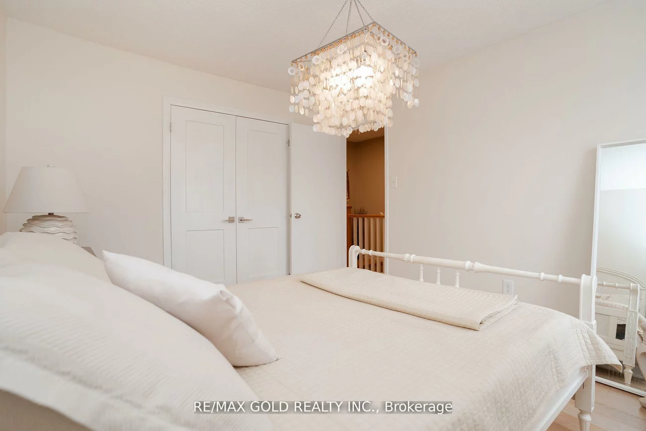 64, Enmount, Southgate, Brampton