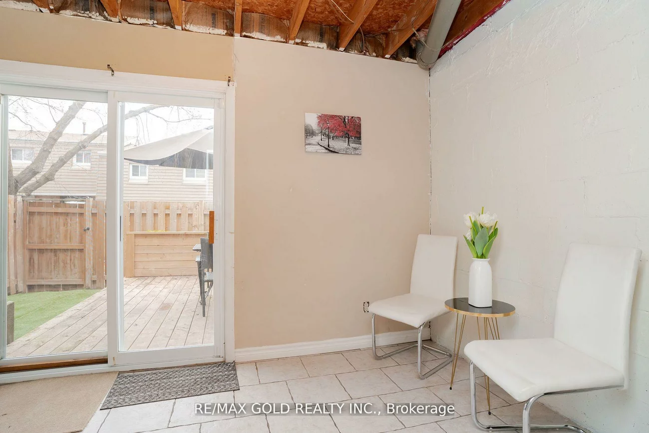 64, Enmount, Southgate, Brampton
