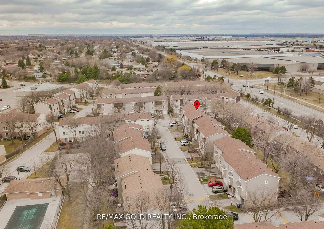 64, Enmount, Southgate, Brampton