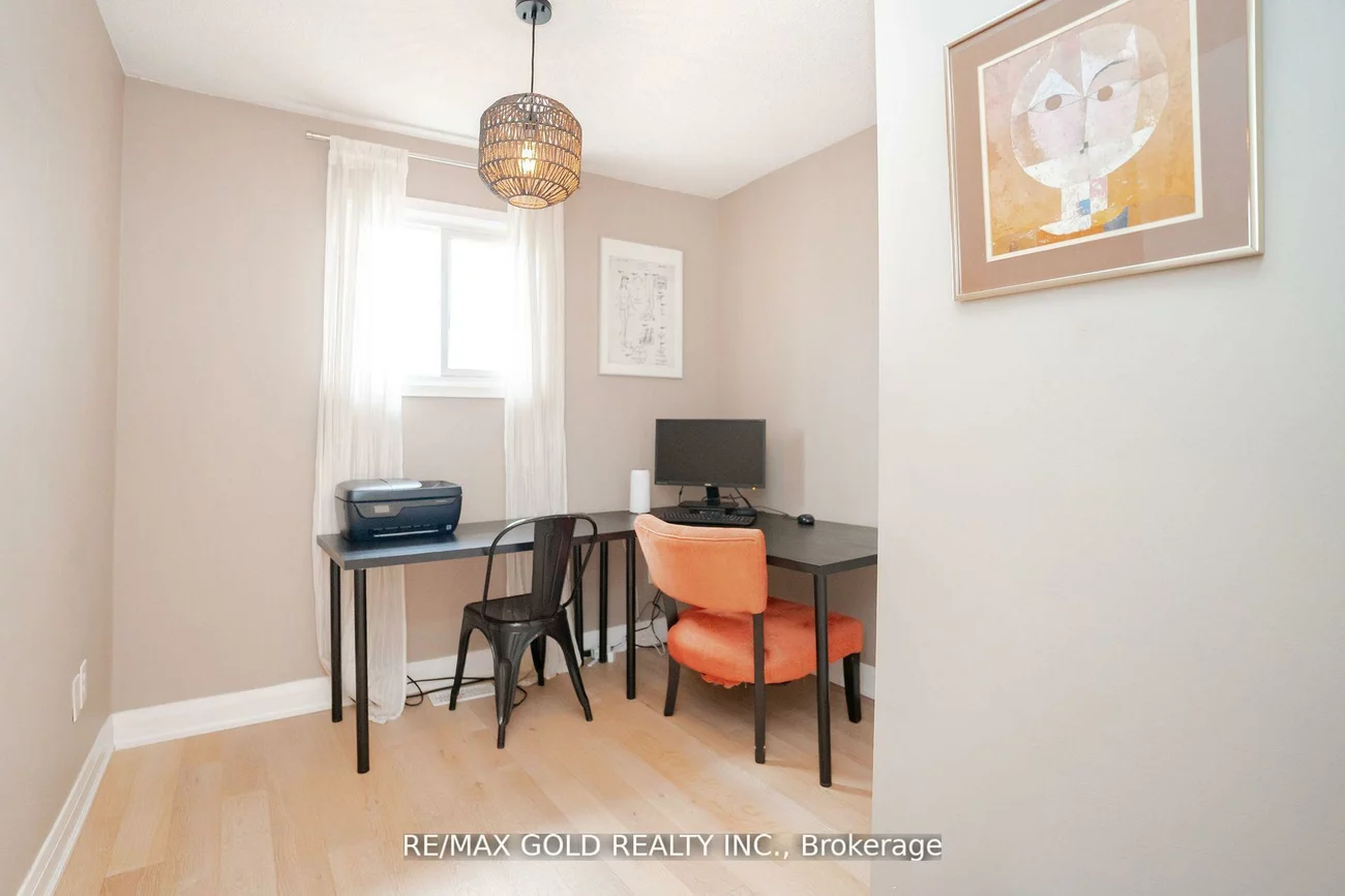 64, Enmount, Southgate, Brampton