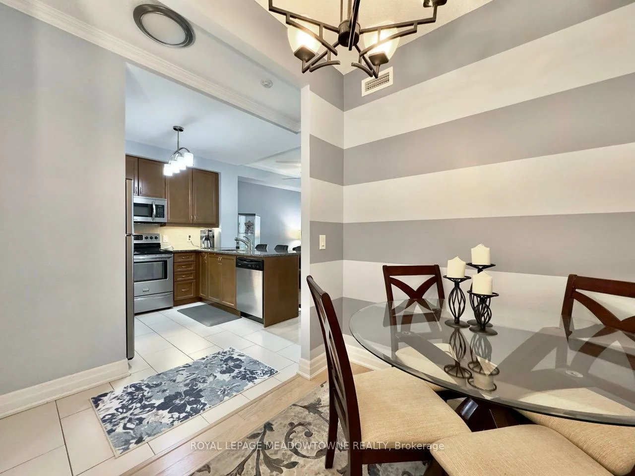 100, John, Downtown Brampton, Brampton