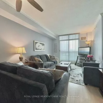 100, John, Downtown Brampton, Brampton