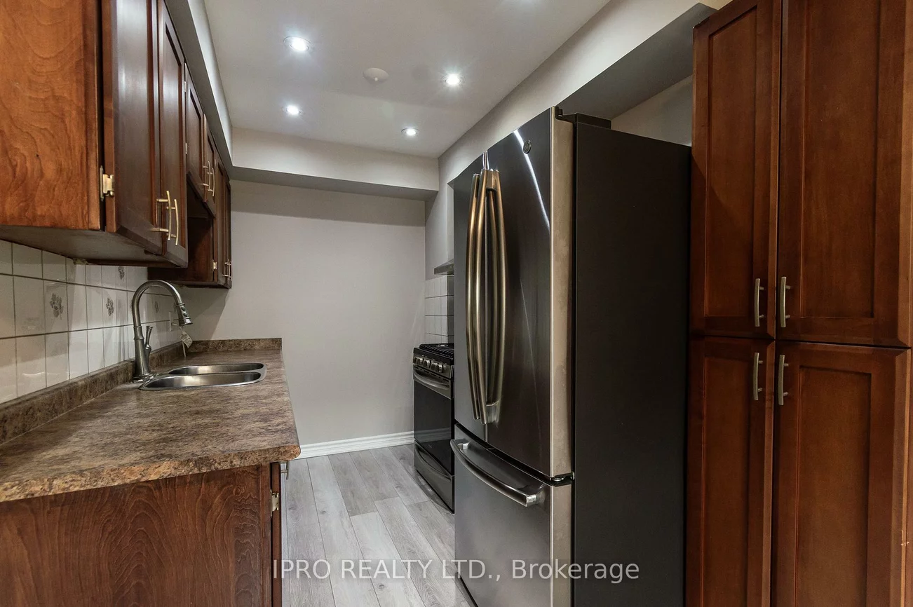 16, Franklin, Bramalea West Industrial, Brampton
