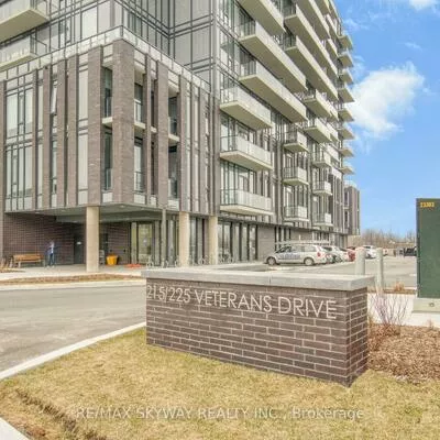 225, Veterans, Brampton North, Brampton