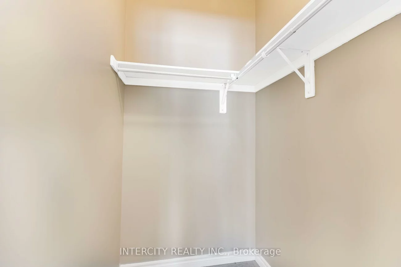 50, Halliford, Bram East, Brampton