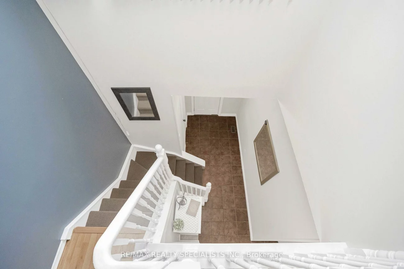 20, Enmount, Bramalea Road South Gateway, Brampton