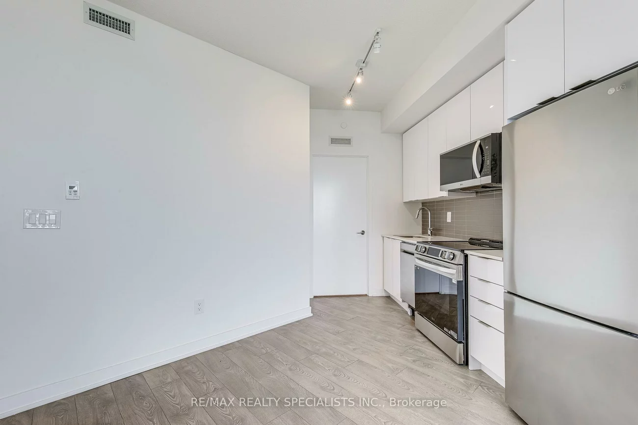 225, Malta, Fletcher's Creek South, Brampton