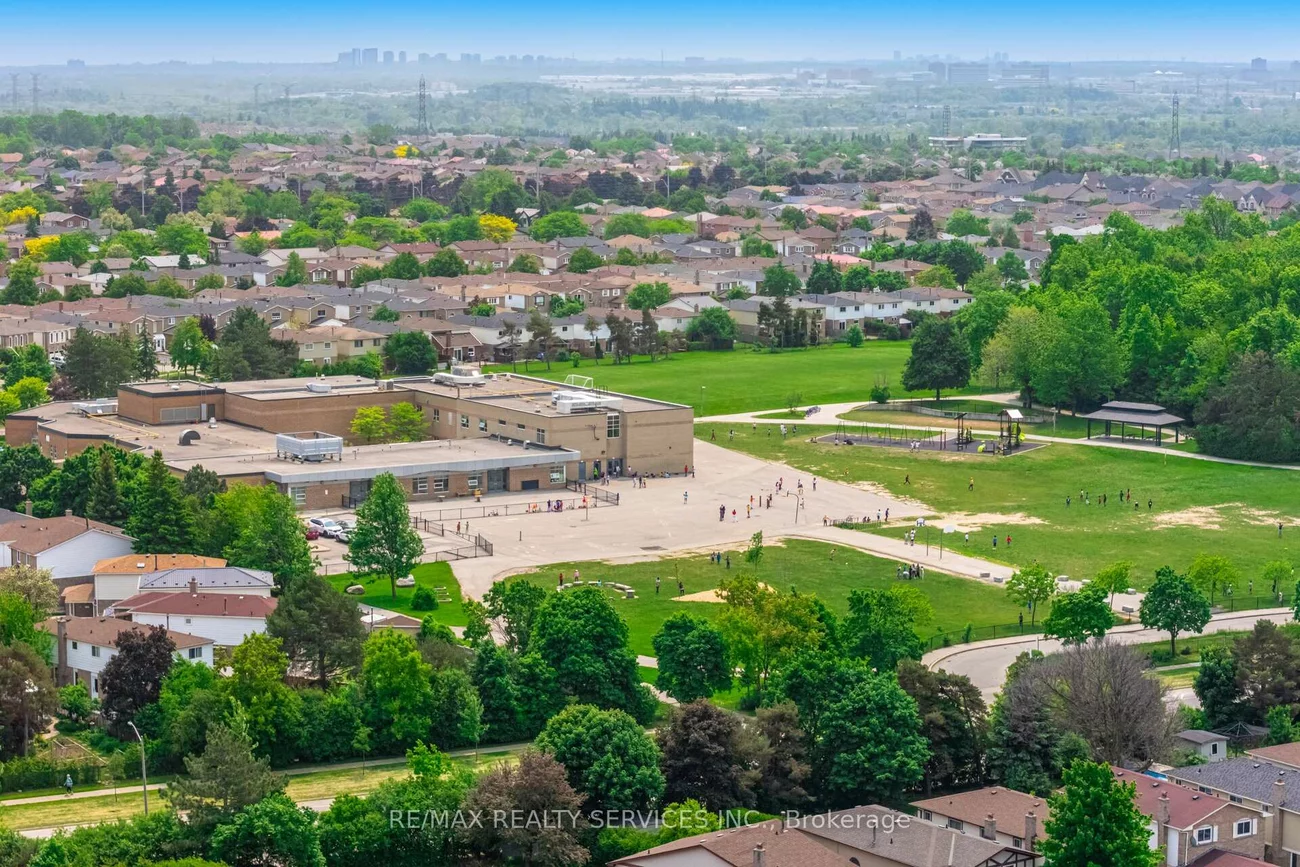 8305, Mclaughlin, Brampton South, Brampton