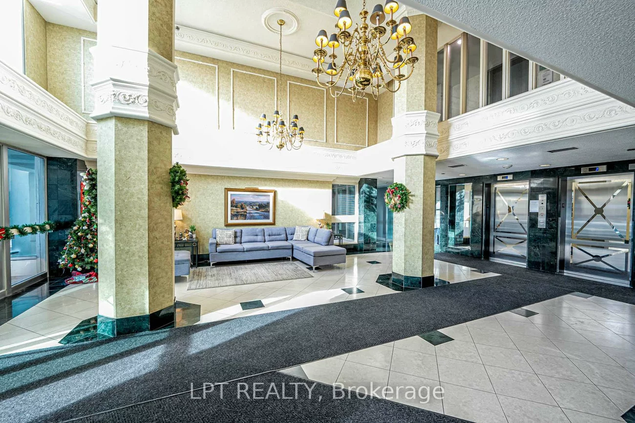 320, Mill, Brampton South, Brampton