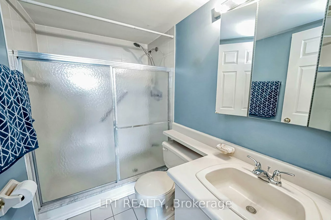 320, Mill, Brampton South, Brampton