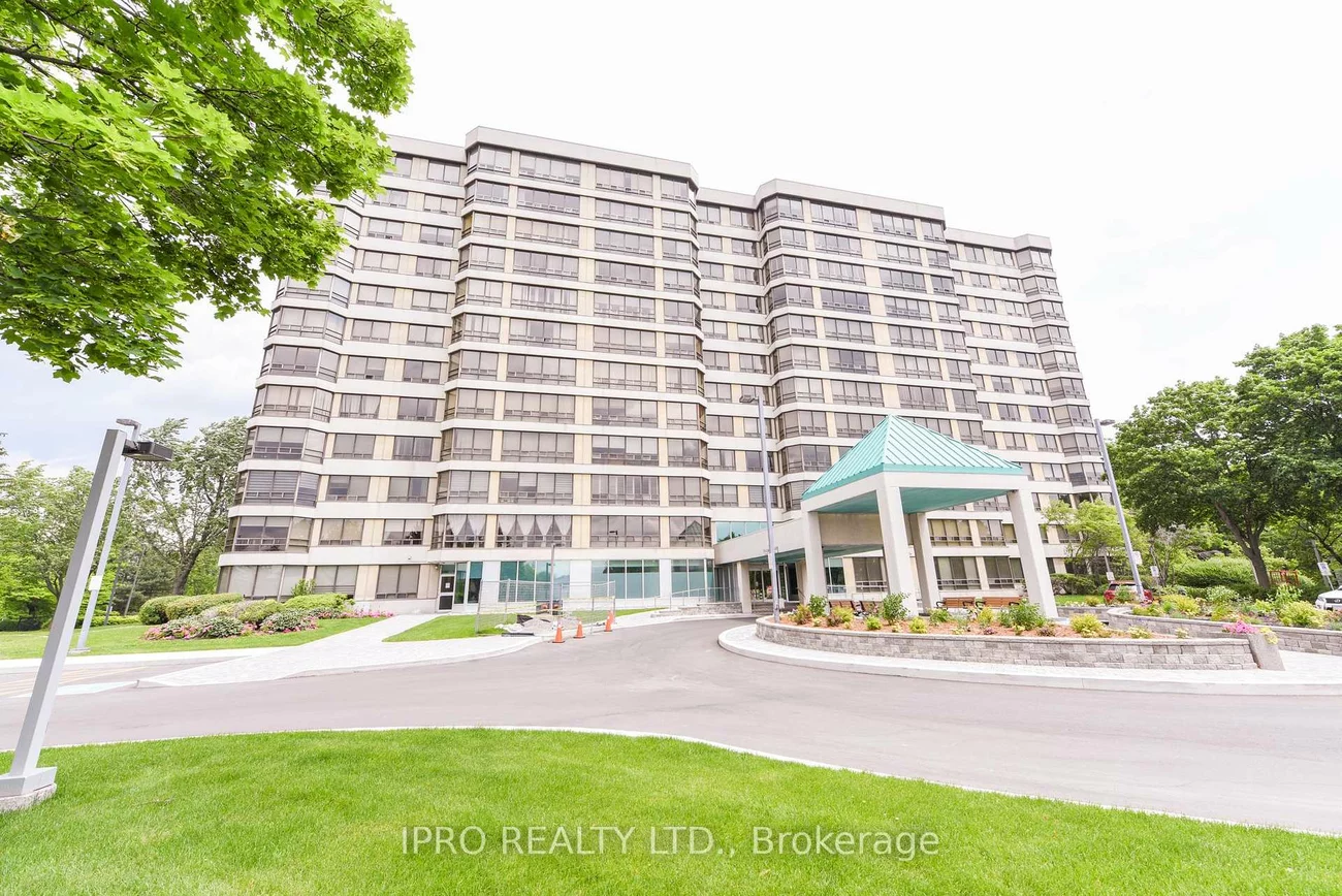 330, Mill, Brampton South, Brampton