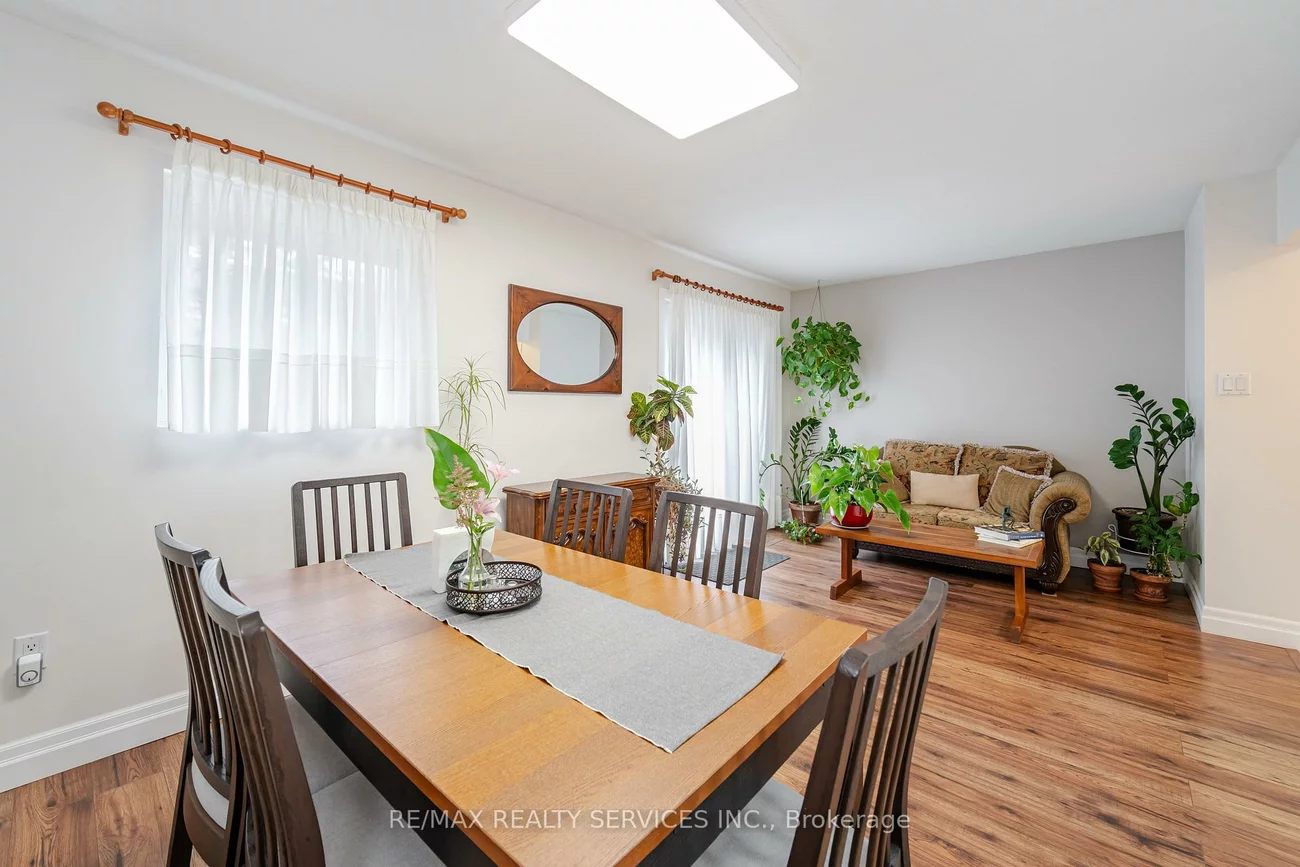 54, Tara Park, Brampton North, Brampton