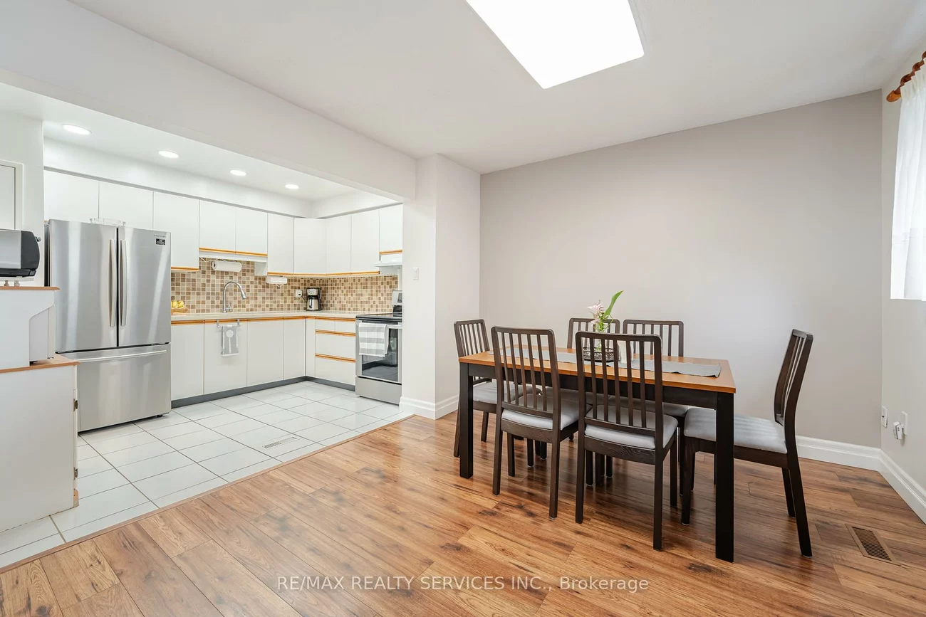 54, Tara Park, Brampton North, Brampton