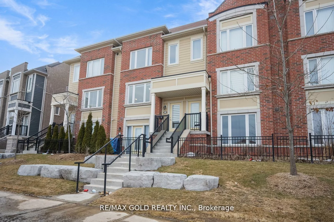 250, Sunny Meadow, Sandringham-Wellington, Brampton