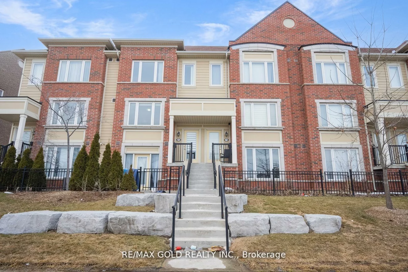 250, Sunny Meadow, Sandringham-Wellington, Brampton