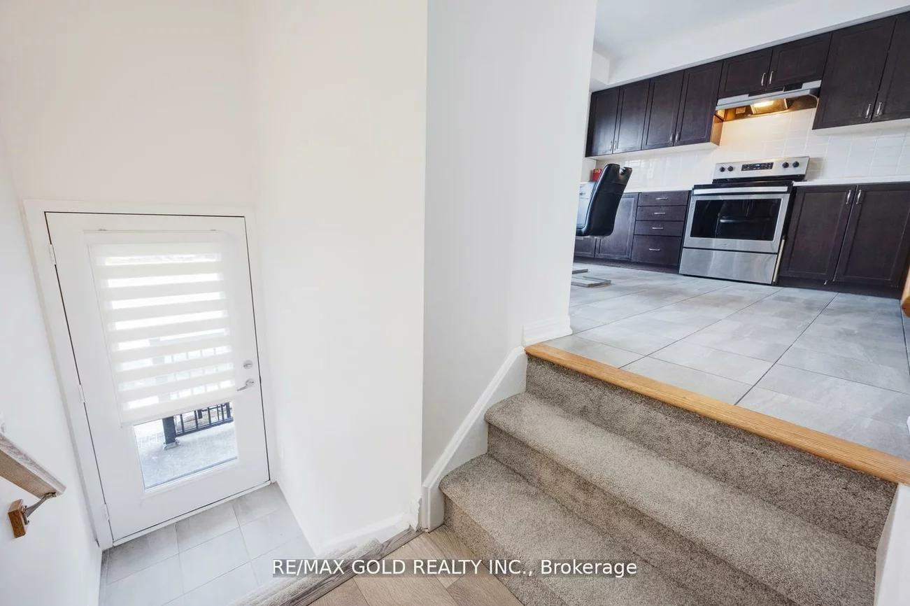 250, Sunny Meadow, Sandringham-Wellington, Brampton