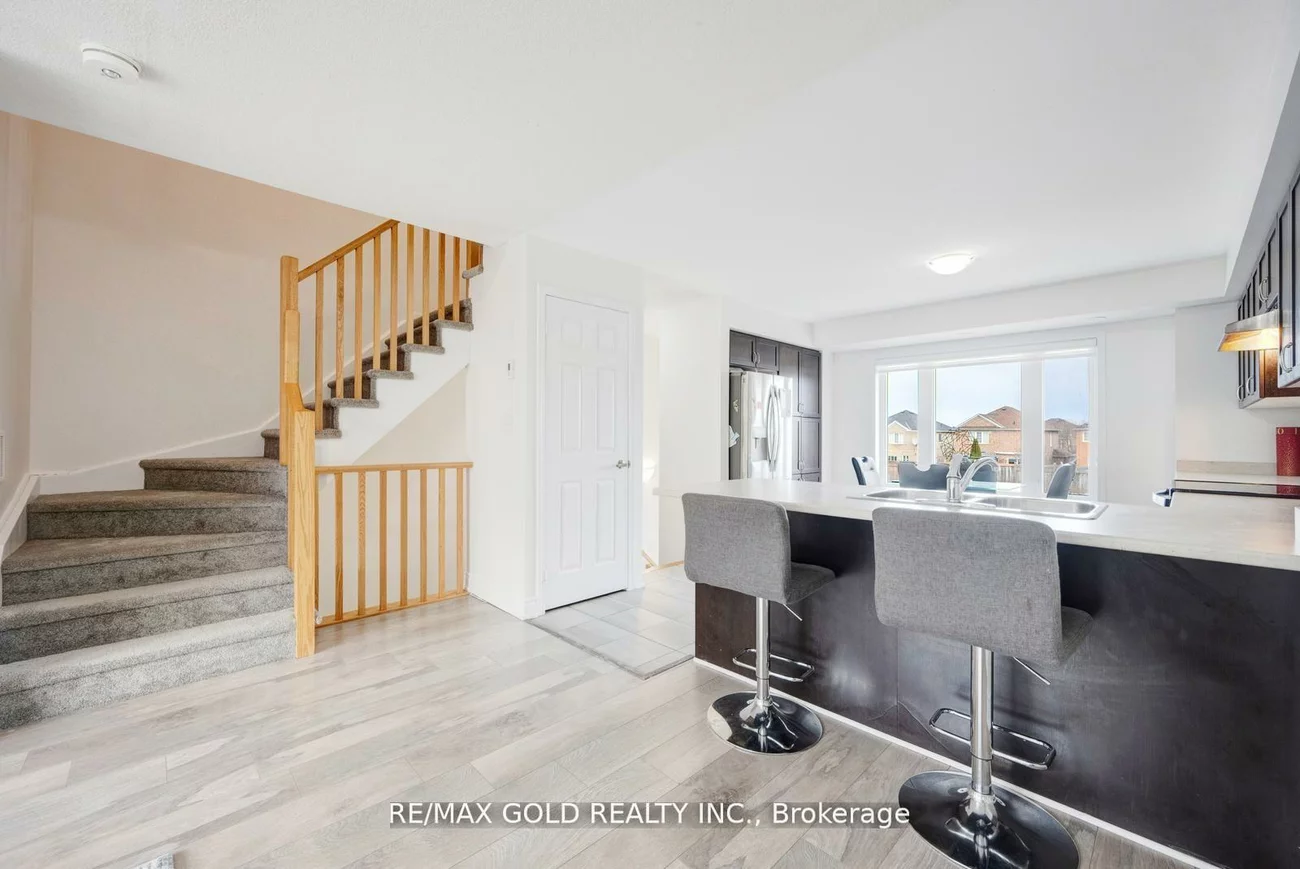 250, Sunny Meadow, Sandringham-Wellington, Brampton