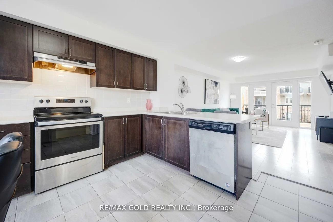 250, Sunny Meadow, Sandringham-Wellington, Brampton