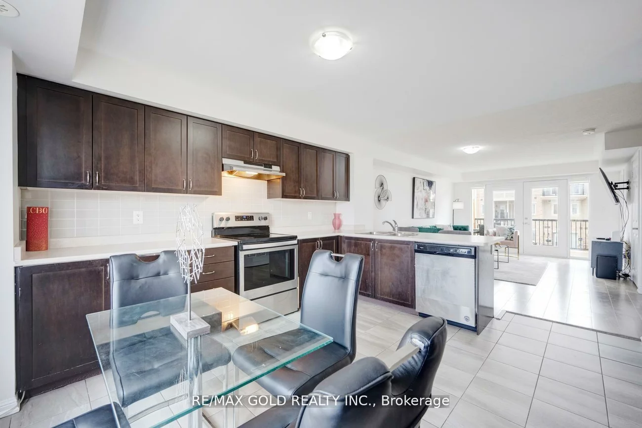 250, Sunny Meadow, Sandringham-Wellington, Brampton