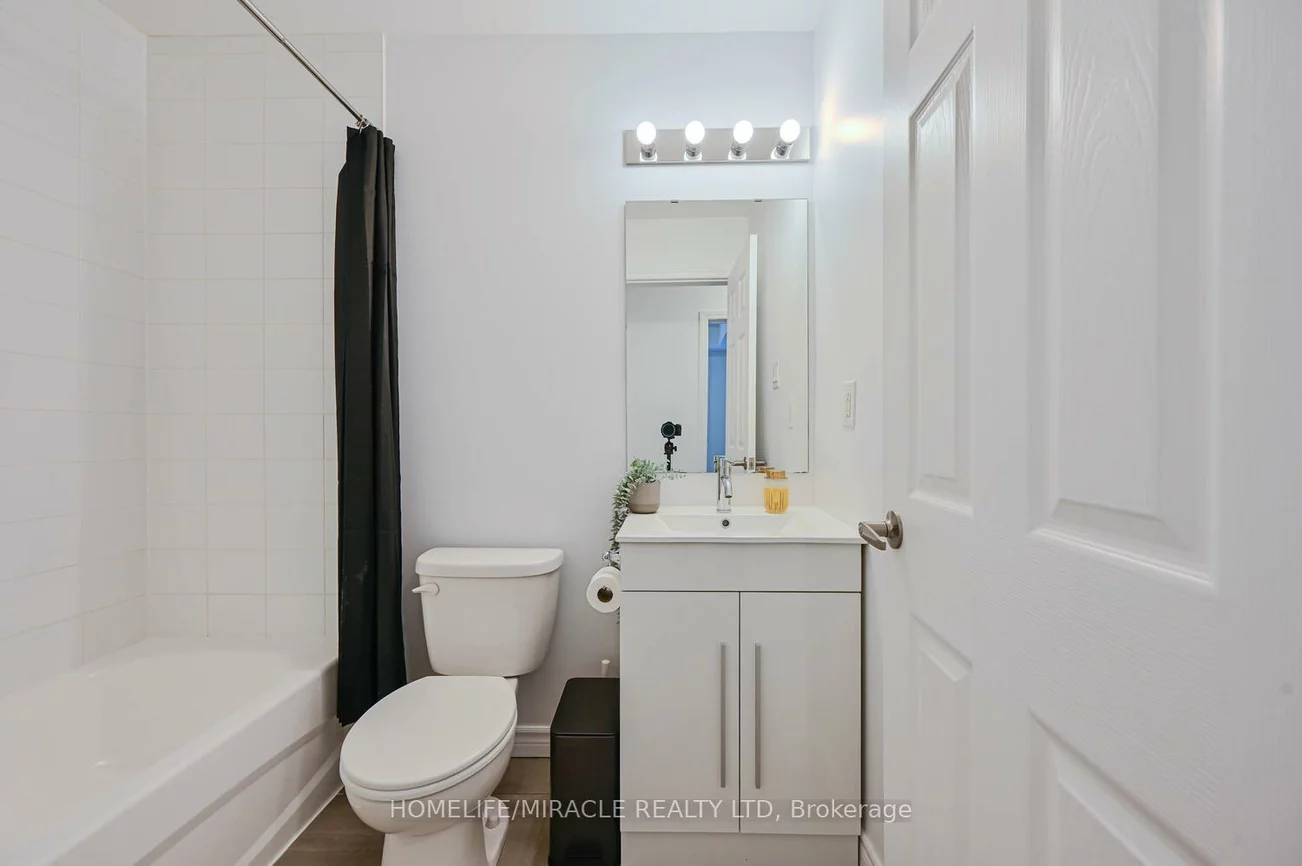 250, Sunny Meadow, Sandringham-Wellington, Brampton
