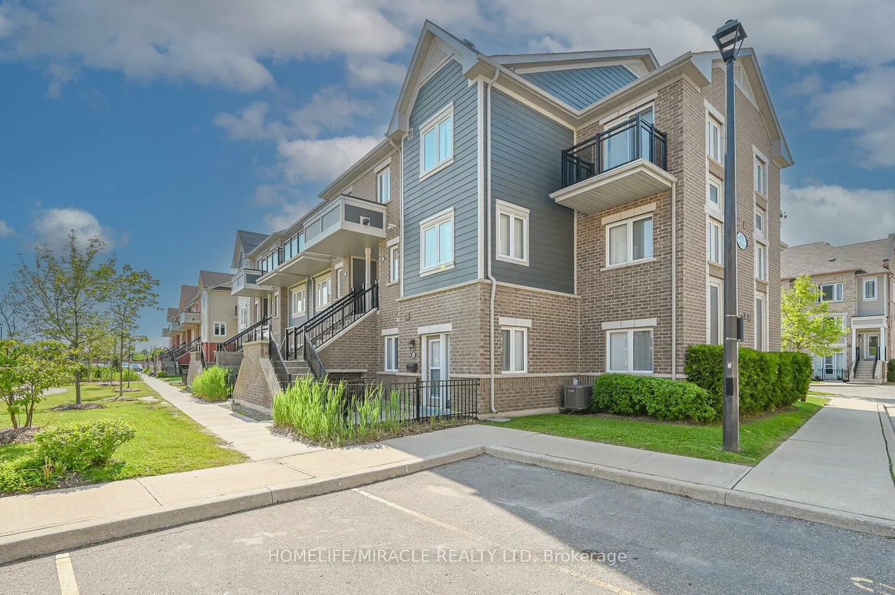 250, Sunny Meadow, Sandringham-Wellington, Brampton