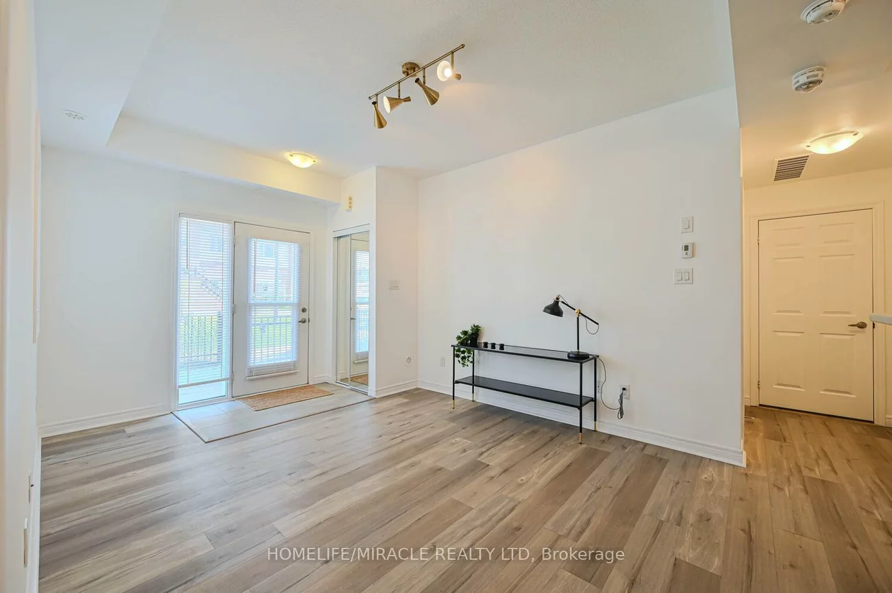 250, Sunny Meadow, Sandringham-Wellington, Brampton